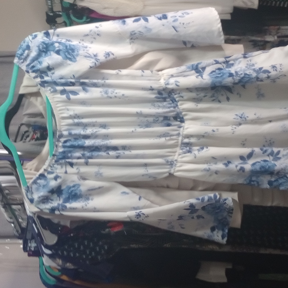White with blue flowers Rue 21 size S